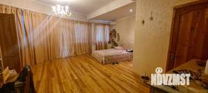 Дом 617м², 3-этажный, участок 18 сот.  