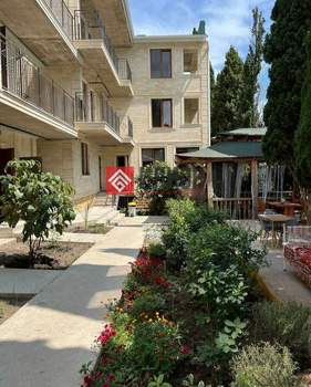 Дом 600м², 3-этажный, участок 10 сот.  