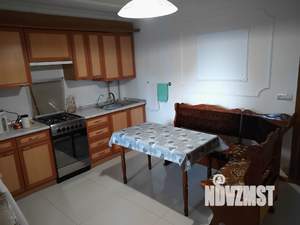 Дом 164м&sup2;, 3-этажный, участок 2 сот.  