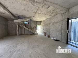 Дом 219м², 2-этажный, участок 3 сот.  