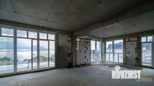 Дом 240м&sup2;, 3-этажный, участок 6 сот.  