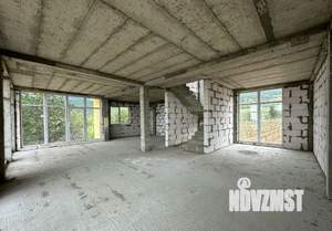 Дом 291м², 3-этажный, участок 12 сот.  