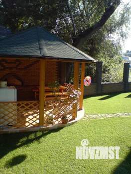 Дом 266м², 3-этажный, участок 8 сот.  