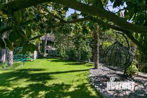 Дом 580м², 3-этажный, участок 22 сот.  