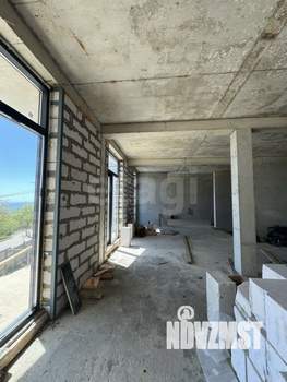 Дом 280м&sup2;, 3-этажный, участок 12 сот.  