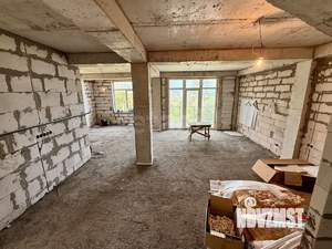 Дом 200м&sup2;, 3-этажный, участок 2 сот.  