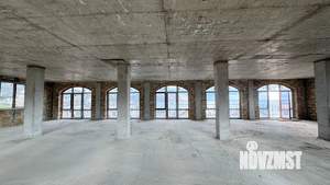 Дом 740м², 3-этажный, участок 6 сот.  