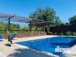 Дом 600м&sup2;, 3-этажный, участок 20 сот.  