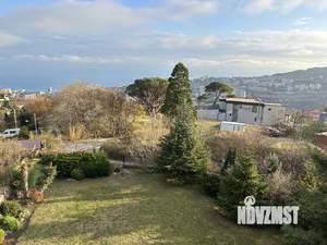 Дом 580м&sup2;, 3-этажный, участок 12 сот.  