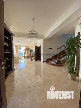 Дом 469м², 2-этажный, участок 32 сот.  