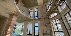 Дом 720м&sup2;, 4-этажный, участок 20 сот.  