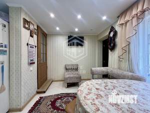 Дом 150м&sup2;, 3-этажный, участок 4 сот.  