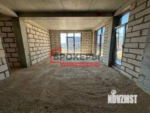 Дом 271м², 3-этажный, участок 6 сот.  
