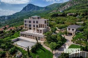 Дом 2890м&sup2;, 5-этажный, участок 110 сот.  