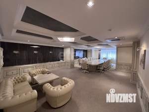 Дом 615м&sup2;, 6-этажный, участок 74 сот.  