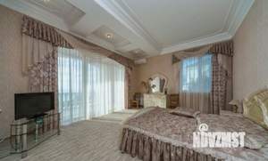 Дом 750м², 3-этажный, участок 24 сот.  