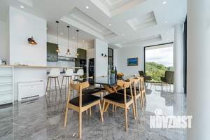 Дом 240м², 2-этажный, участок 11 сот.  