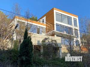 Дом 306м&sup2;, 3-этажный, участок 4 сот.  