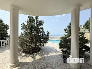 Дом 750м², 3-этажный, участок 24 сот.  