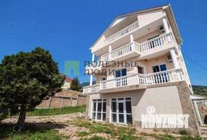 Дом 365м², 3-этажный, участок 12 сот.  