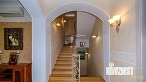 Дом 310м&sup2;, 4-этажный, участок 10 сот.  