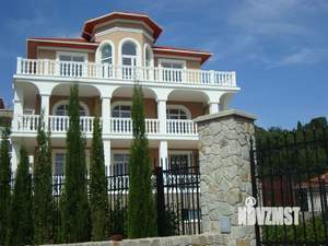 Коттедж 470м&sup2;, 3-этажный, участок 10 сот.  