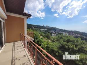 Дом 203м&sup2;, 3-этажный, участок 5 сот.  