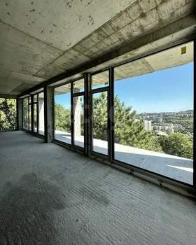 Дом 584м&sup2;, 3-этажный, участок 4 сот.  