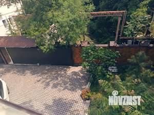 Дом 600м&sup2;, 3-этажный, участок 20 сот.  