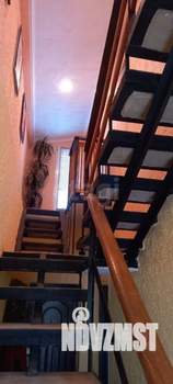 Дом 171м², 3-этажный, участок 1 сот.  