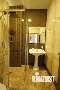 Коттедж 291м&sup2;, 3-этажный, участок 6 сот.  