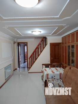 Дом 164м&sup2;, 3-этажный, участок 2 сот.  