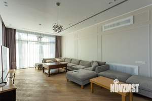 Дом 1200м², 3-этажный, участок 36 сот.  