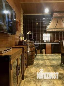 Дом 320м&sup2;, 2-этажный, участок 8 сот.  