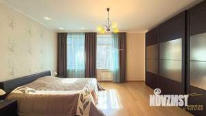 Дом 240м&sup2;, 3-этажный, участок 6 сот.  