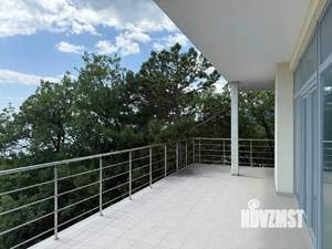 Дом 350м², 2-этажный, участок 5 сот.  