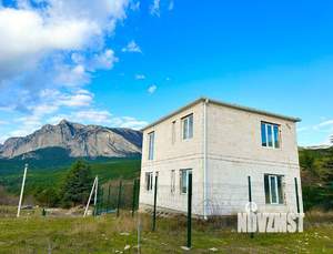 Дом 122м&sup2;, 2-этажный, участок 4 сот.  