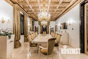 Коттедж 450м², 2-этажный, участок 15 сот.  