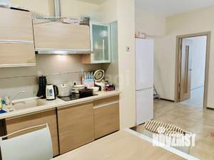 Дом 162м&sup2;, 3-этажный, участок 3 сот.  