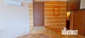 Дом 163м&sup2;, 3-этажный, участок 1 сот.  