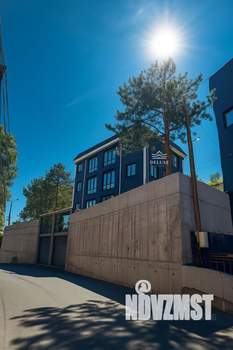 Дом 460м&sup2;, 3-этажный, участок 10 сот.  