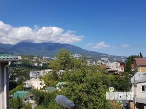 Дом 260м², 3-этажный, участок 3 сот.  
