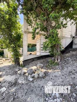 Дом 235м², 3-этажный, участок 5 сот.  