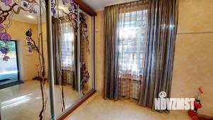 Дом 490м&sup2;, 3-этажный, участок 5 сот.  