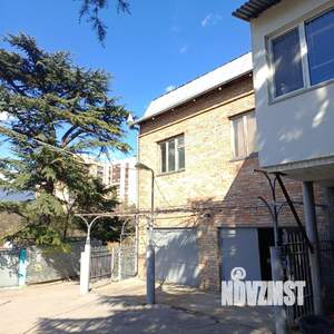 Таунхаус 141м&sup2;, 3-этажный, участок 1 сот.  