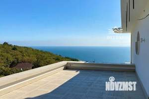 Дом 475м&sup2;, 3-этажный, участок 4 сот.  