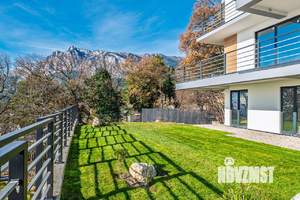 Дом 326м&sup2;, 3-этажный, участок 8 сот.  