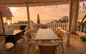 Дом 873м&sup2;, 4-этажный, участок 8 сот.  