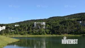 Дом 1200м&sup2;, 3-этажный, участок 37 сот.  