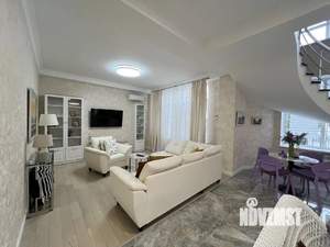 Дом 357м&sup2;, 3-этажный, участок 9 сот.  